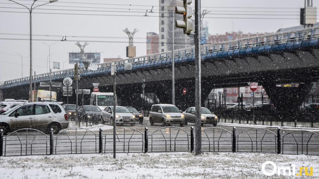 Синоптики спрогнозировали, через сколько часов закончится метель в Омске