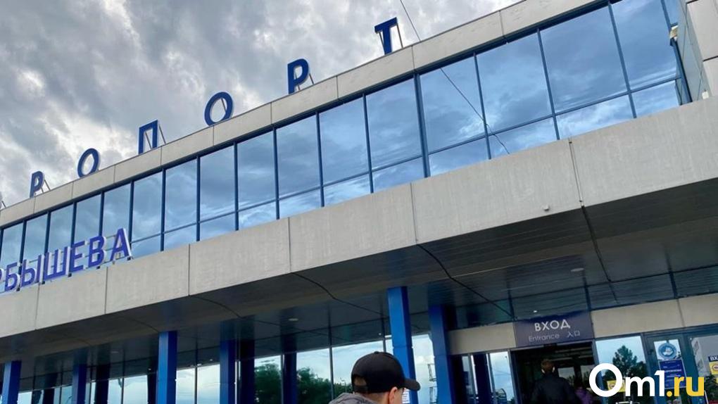В Омском аэропорту появились 45 крылатых «охранников»