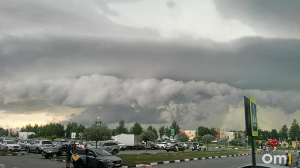 Омичей предупреждают об опасном ветре