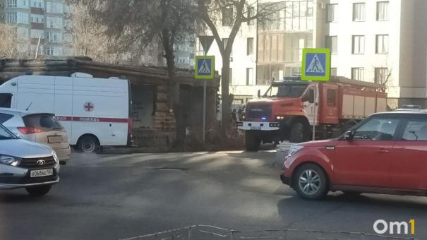 В Омске снесли дом, где под завалами погиб человек