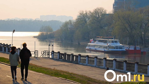 На выходных омичи смогут в последний раз прокатиться на теплоходе