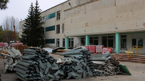 Новую школу в Новосибирске может затопить — власти срочно строят ливнёвку