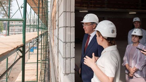 Министр науки РФ Фальков посетил стройплощадку кампуса мирового уровня НГУ в Новосибирске