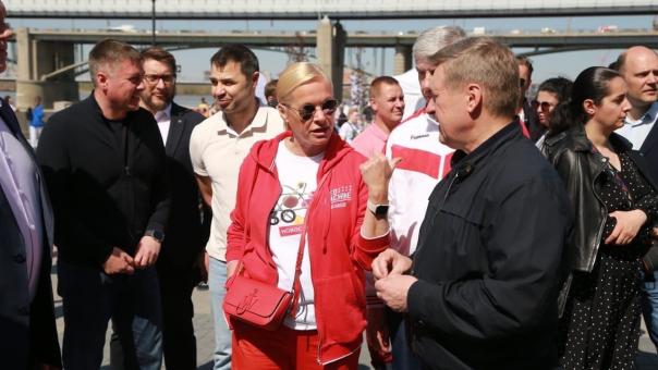 Терешкова отреагировала на небрежный снос фигуры в виде сердца в Первомайском сквере Новосибирска