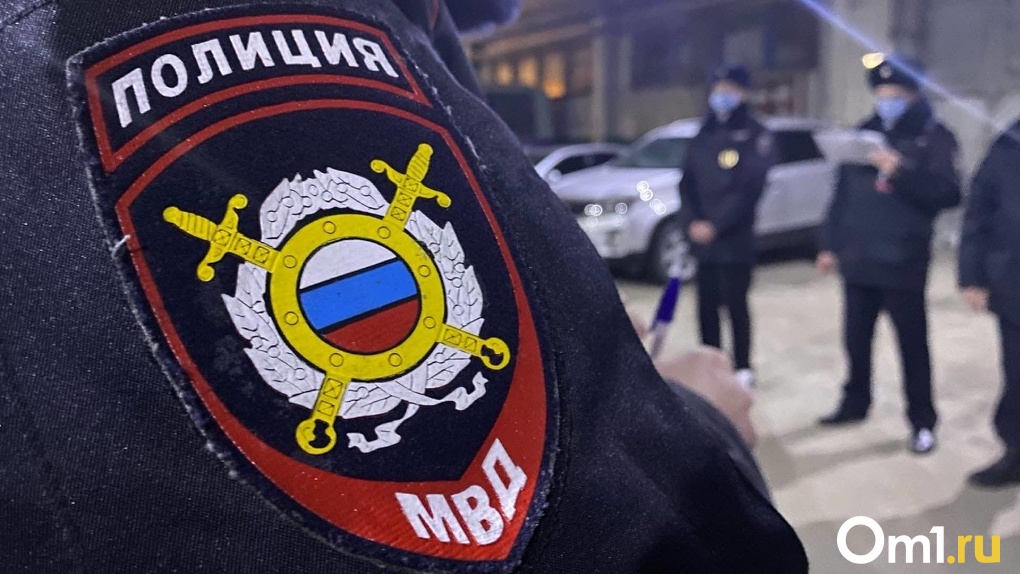 «Ударил ногой в пах»: полицейский избил задержанного в ходе допроса в Новосибирской области