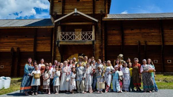 Школьник из Новосибирской области сыграл мажора в фильме про древнюю Русь