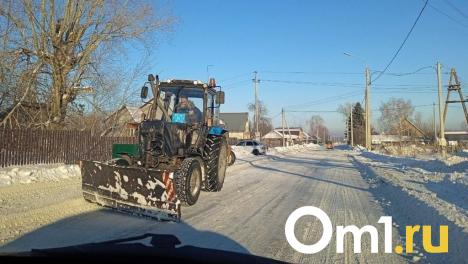 Попал под колесо трактора: омичи подали иск в суд за смерть родственника при уборке снега