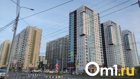 В омских новостройках покупают по 165 квартир в месяц