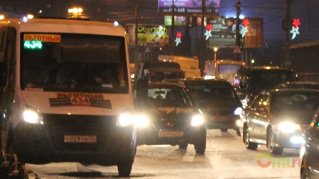 Маршрутка омск калачинск. Маршрутки Калачинск Омск. Автобус Омск Называевку. Фото маршруток Омск- Москаленки. Фото маршруток Омск- Калачинск.