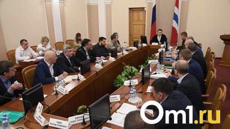 «Будем работать по субботам»: Виталий Хоценко провёл первое совещание в региональном правительстве