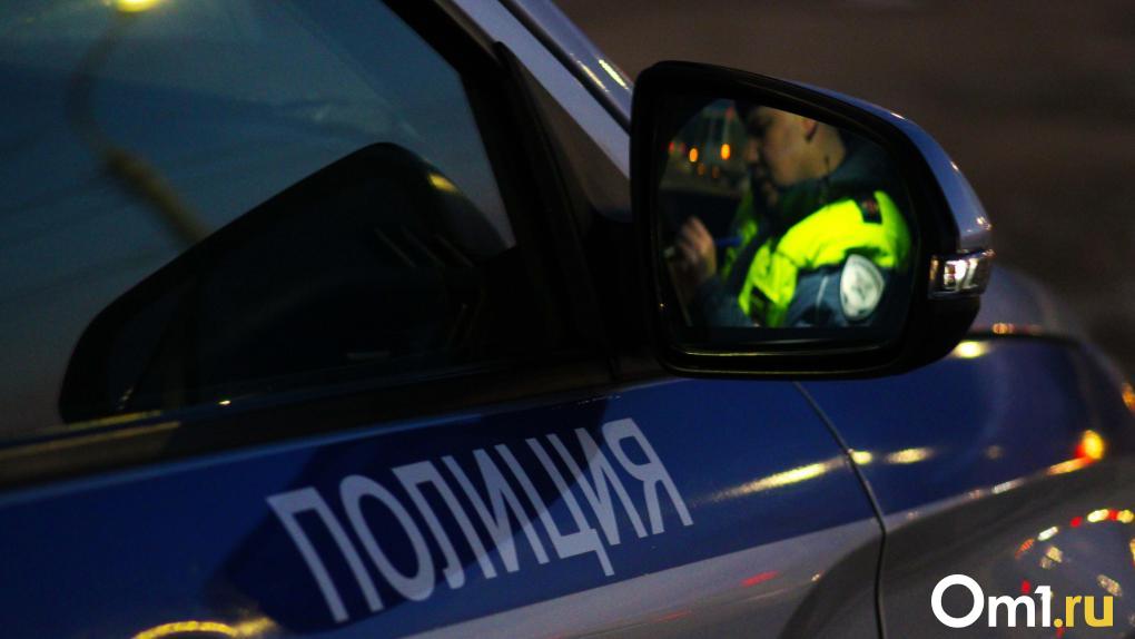 Омские полицейские помогли маленькой девочке с обострившейся болезнью