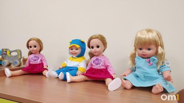 Омичка продаёт куклу, которая издаёт шорохи и питается кровью