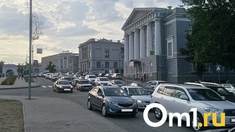 Врёт каждый третий. В Омске стали продавать больше подержанных машин со скрученным пробегом