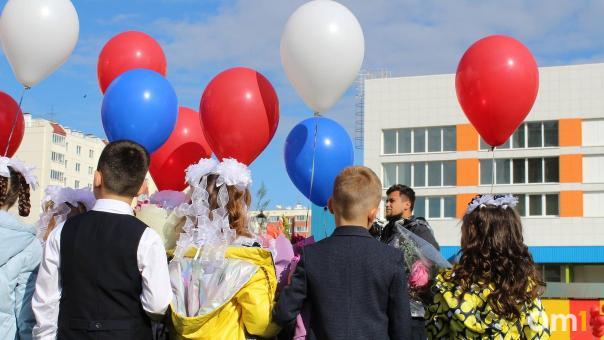 В Омске назвали самую популярную школу у первоклассников