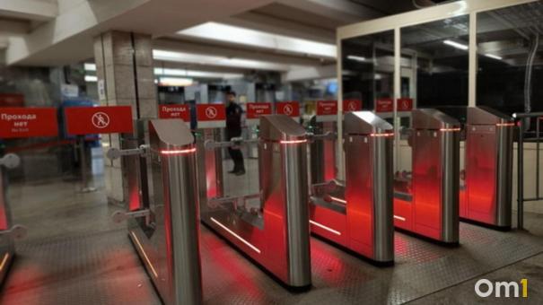 Новосибирские школьники получат бесплатный проезд на зимних каникулах