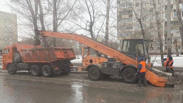 Мэр Омска держит на контроле паводковую ситуацию в городе