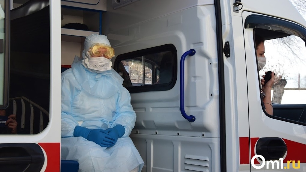 Двое пенсионеров скончались от коронавируса в Новосибирской области