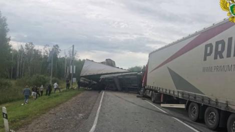 Количество пострадавших в ДТП с футболистами под Омском выросло до пяти человек