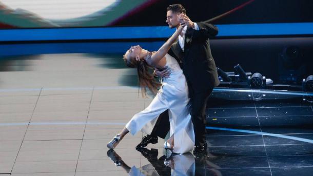 Сразу четыре звезды из Новосибирска станцуют в шоу на ТВ