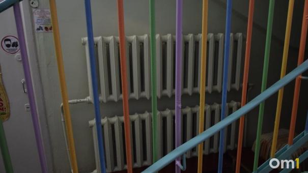 В Омске начинают подключать к отоплению школы и детские сады
