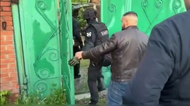 В Новосибирске пять лет «легализовывали» мигрантов: раскрыта преступная схема