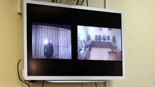 Суд оставил под стражей новосибирского министра ЖКХ Архипова