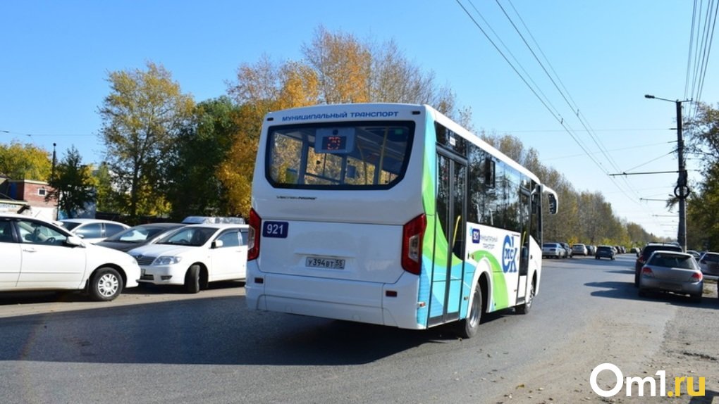 Популярный автобусный маршрут на омском Левобережье продлят до конечной