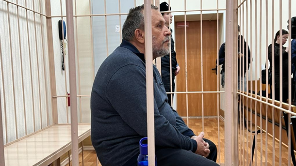 Новосибирский облсуд оставил под арестом экс-директора «Красного факела» Кулябина