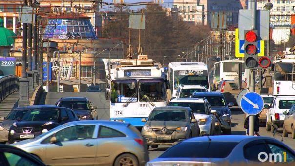 В Омске водитель маршрутки напал на мальчика, не оплатившего проезд