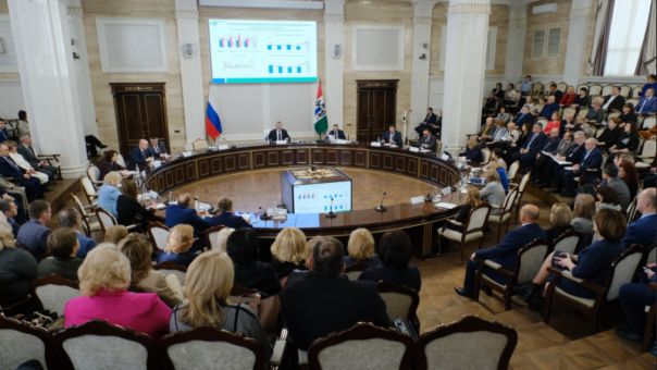 Губернатор Новосибирской области Андрей Травников обозначил задачи сферы здравоохранения на 2023 год