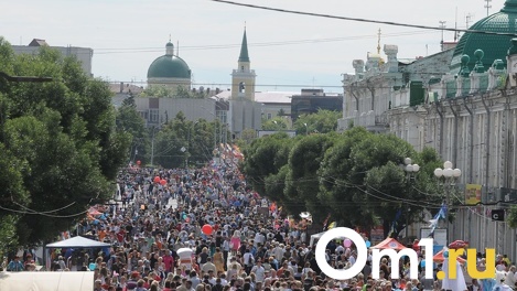 «Дискотека Авария», марафон, реконструкции и юбилейная флора: как проходит День города в Омске? LIVE