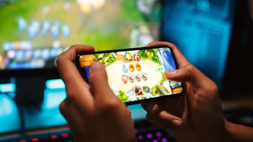 МегаФон составил рейтинг топ — 10 мобильных игр омичей