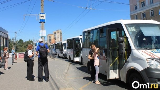 Из-за грубых нарушений при перевозке пассажиров омским перевозчикам внесли представление