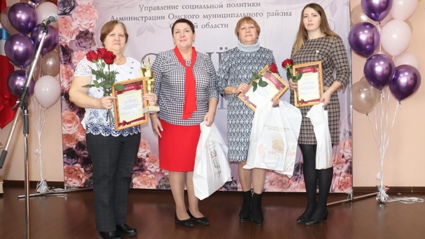 Жители Омского района отметили День матери