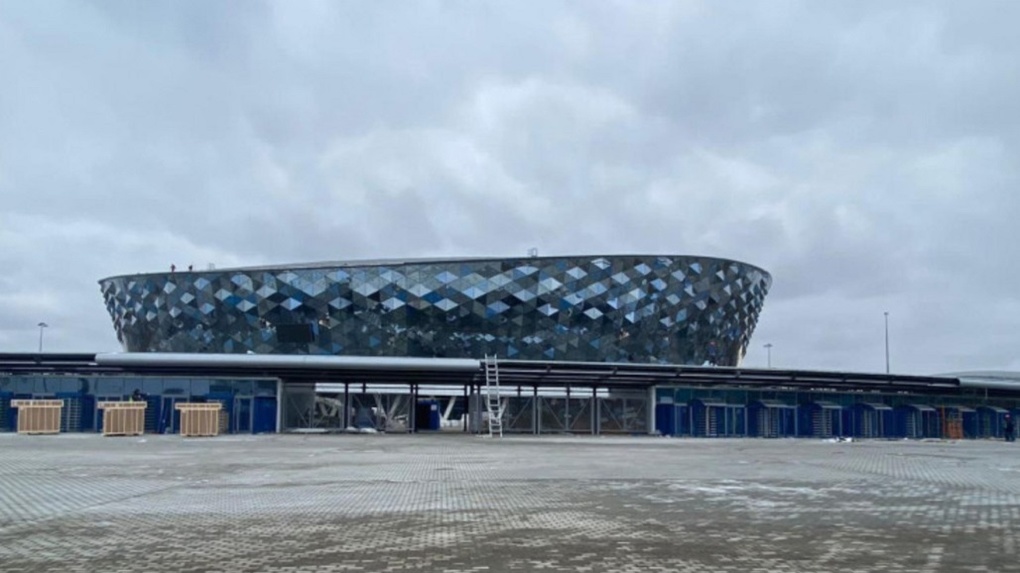 В Новосибирском ЛДС началась большая уборка помещений перед открытием арены