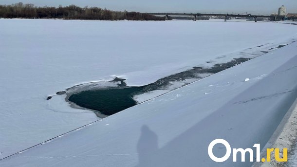 В Омской области из-за потепления закрыли три ледовые переправы