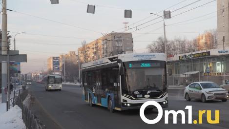 Водители омских автобусов могут зарабатывать до 120 тысяч рублей