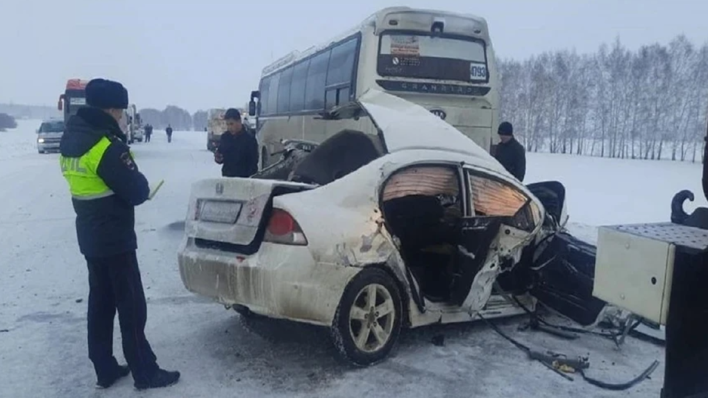 Выживший в ДТП пятилетний мальчик остаётся в больнице