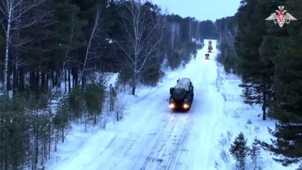 В Новосибирской области на учения выведены ПГРК «Ярс»