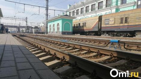Под Омском закрывают железнодорожный переезд. Что случилось?