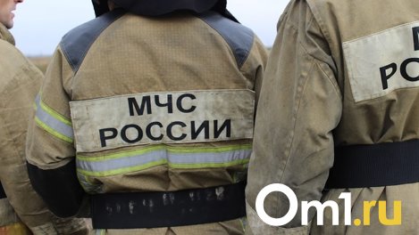 В Омске загорелись склады на 60 квадратных метров