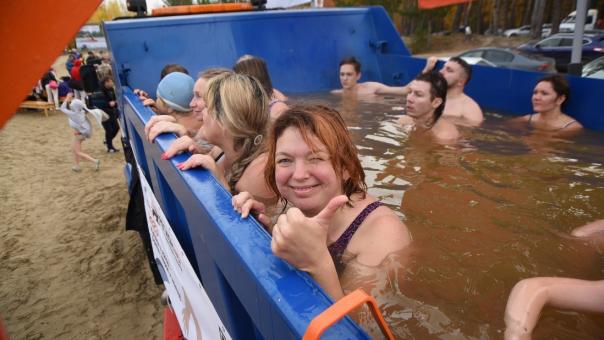 Джакузи в КАМАЗе: новосибирские моржи искупались в необычной «ванне»
