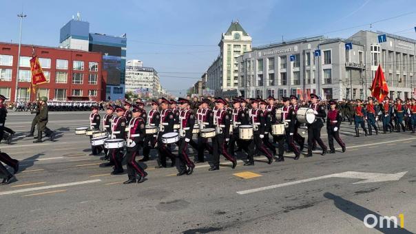 2 500 участников и легендарный Т-34: где смотреть прямой эфир парада Победы из Новосибирска