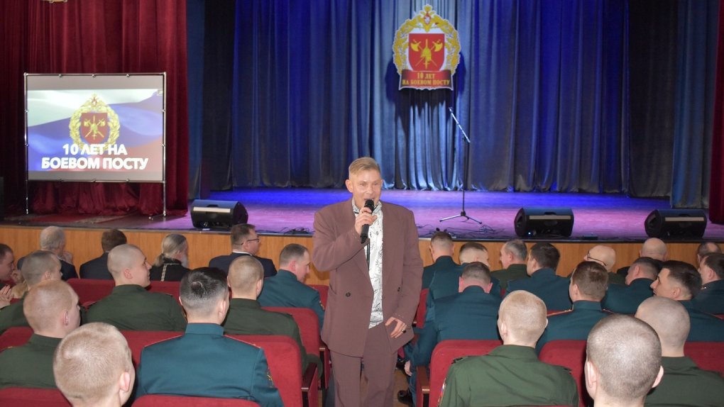 Новосибирец Митя Фомин поздравил первый отдельный стрелковый Семёновский полк с юбилеем