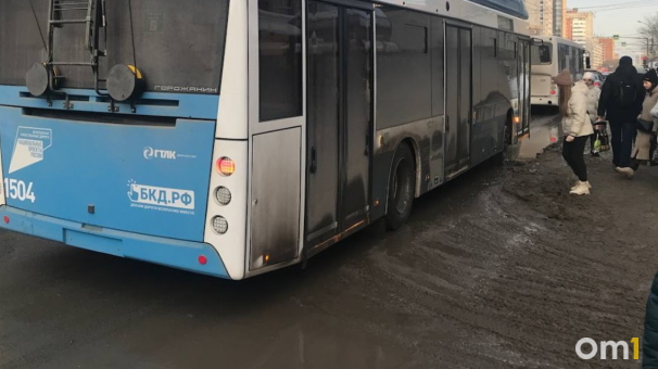 Мэр Новосибирска Локоть потребовал отчистить город от грязи и отсева