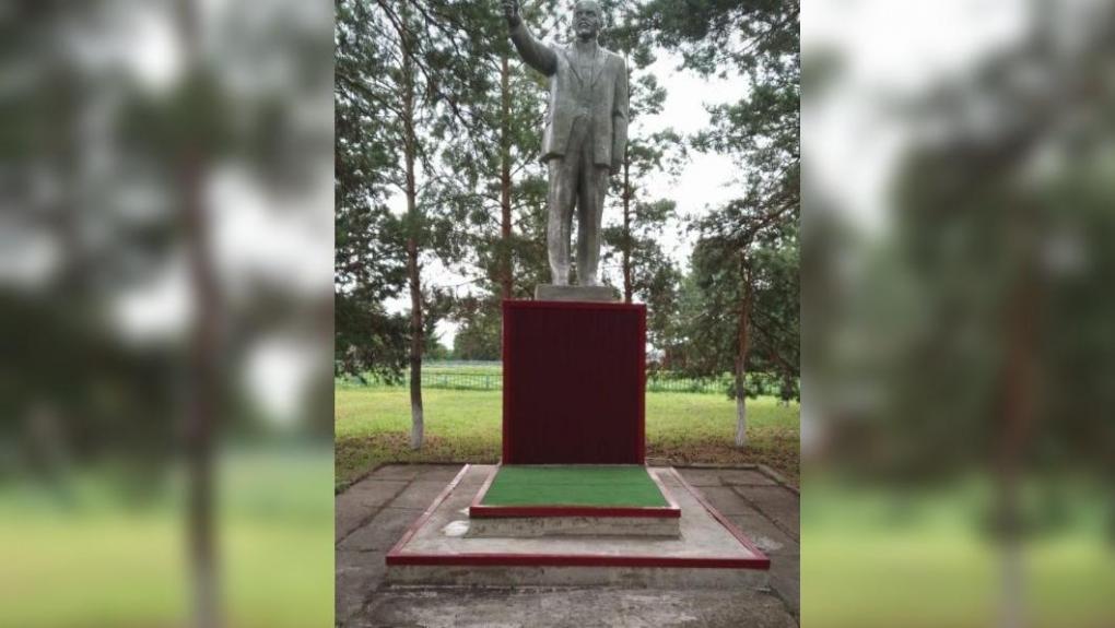 Депутат Яковлев потребовал проверки продажи памятника Ленину в Новосибирске за 500 тысяч рублей