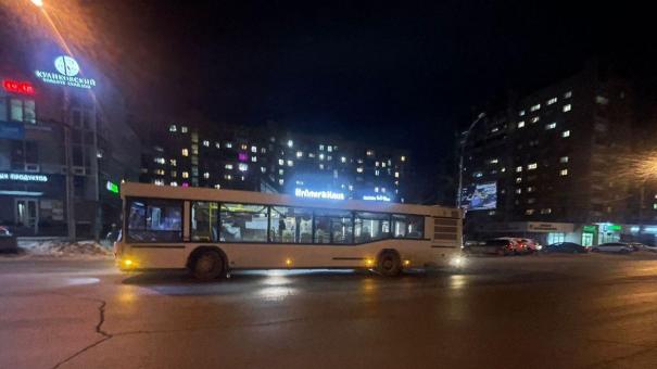 Автобус сбил насмерть пенсионерку в Новосибирске
