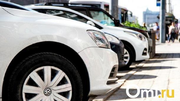 Только 14% омских семей могут купить автомобиль в кредит