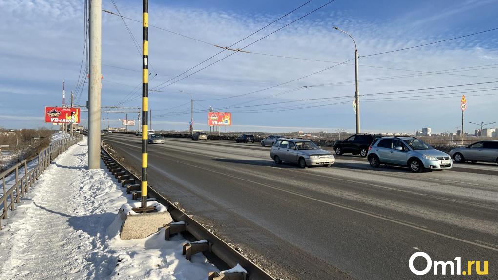 Реверс на мосту у Телецентра в Омске запустят с 9 января