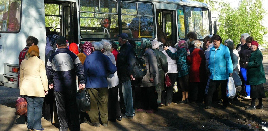 В Омской области проведут прямую линию, посвящённую дачным автобусам
